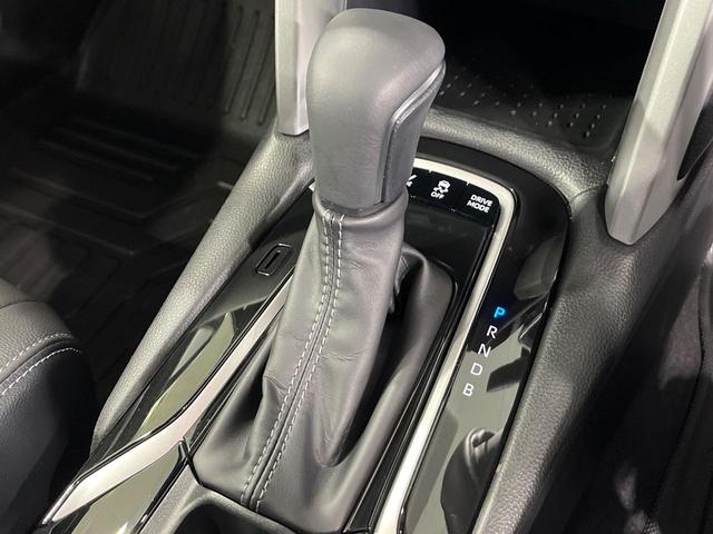 カローラクロス ハイブリッド Z 4WD パノラマルーフ 純正10.5インチナビ 全方位カメラ アドバンストパーク ブラインドスポットモニター 寒冷地仕様 セーフティセンス シートヒーター ステアリングヒーター 禁煙車(25枚目)