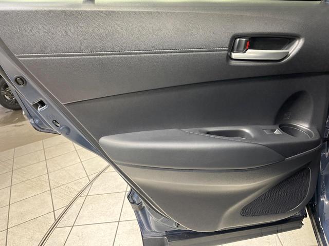 カローラクロス ハイブリッド Z 4WD パノラマルーフ 純正10.5インチナビ 全方位カメラ アドバンストパーク ブラインドスポットモニター 寒冷地仕様 セーフティセンス シートヒーター ステアリングヒーター 禁煙車(51枚目)