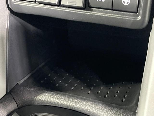 カローラクロス ハイブリッド Z 4WD パノラマルーフ 純正10.5インチナビ 全方位カメラ アドバンストパーク ブラインドスポットモニター 寒冷地仕様 セーフティセンス シートヒーター ステアリングヒーター 禁煙車(62枚目)