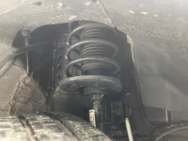 スイフト ハイブリッドMX 4WD 純正9インチナビ 全方位カメラ 禁煙車 セーフティサポート シートヒーター アダプティブクルーズ LEDヘッド オートハイビーム スマートキー ステアリングスイッチ Bluetooth再生(21枚目)