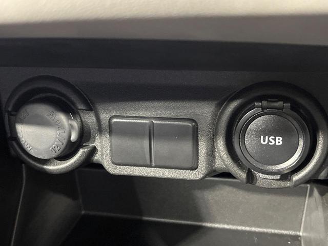 スイフト ハイブリッドMX 4WD 純正9インチナビ 全方位カメラ 禁煙車 セーフティサポート シートヒーター アダプティブクルーズ LEDヘッド オートハイビーム スマートキー ステアリングスイッチ Bluetooth再生(46枚目)