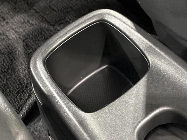 スイフト ハイブリッドMX 4WD 純正9インチナビ 全方位カメラ 禁煙車 セーフティサポート シートヒーター アダプティブクルーズ LEDヘッド オートハイビーム スマートキー ステアリングスイッチ Bluetooth再生(51枚目)