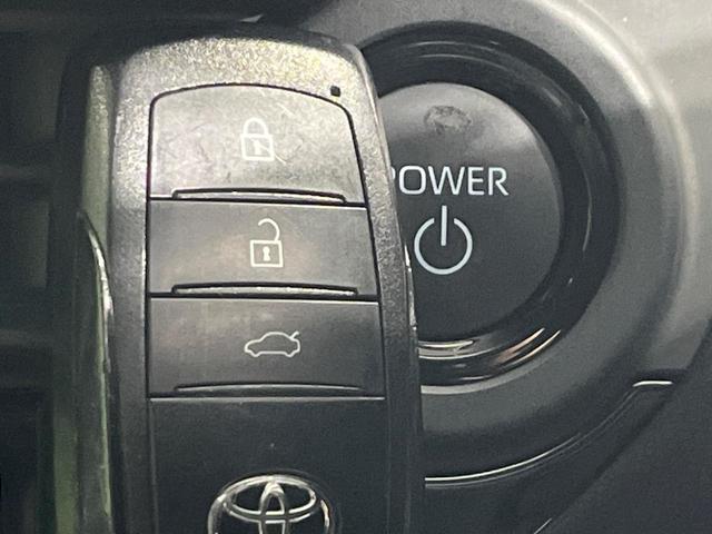 クラウンクロスオーバー Ｇアドバンスド・レザーパッケージ　４ＷＤ　純正１２．３型ナビ　全方位カメラ　セーフティセンス　シートヒーター　シートベンチレーション　メモリー機能付パワーシート　パワーバックドア　ＥＴＣ２．０　黒革シート　ＬＥＤヘッド　禁煙車（27枚目）