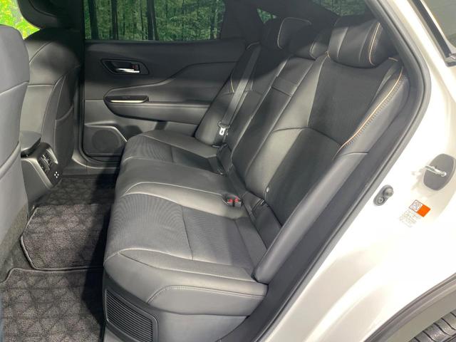 クラウンクロスオーバー Ｇアドバンスド・レザーパッケージ　４ＷＤ　純正１２．３型ナビ　全方位カメラ　セーフティセンス　シートヒーター　シートベンチレーション　メモリー機能付パワーシート　パワーバックドア　ＥＴＣ２．０　黒革シート　ＬＥＤヘッド　禁煙車（35枚目）