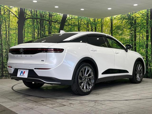 クラウンクロスオーバー Ｇアドバンスド・レザーパッケージ　４ＷＤ　純正１２．３型ナビ　全方位カメラ　セーフティセンス　シートヒーター　シートベンチレーション　メモリー機能付パワーシート　パワーバックドア　ＥＴＣ２．０　黒革シート　ＬＥＤヘッド　禁煙車（41枚目）