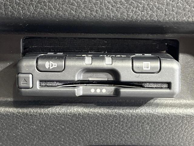 スペーシアカスタム ハイブリッドＸＳターボ　４ＷＤ　８インチナビ　両側電動スライドドア　全方位カメラ　セーフティサポート　アダプティブクルーズ　シートヒーター　ＬＥＤヘッド　ドライブレコーダー　ＥＴＣ　Ｂｌｕｅｔｏｏｔｈ再生　禁煙車（41枚目）