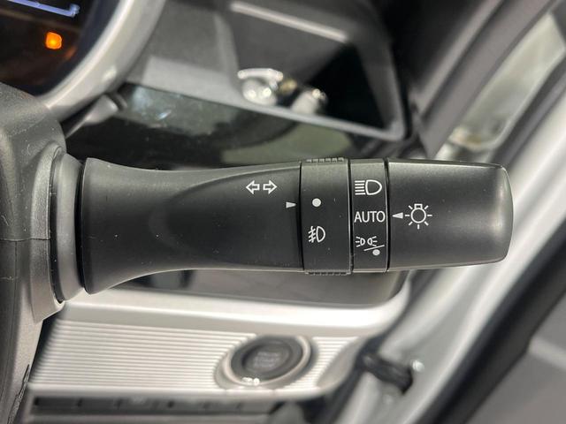 スペーシアカスタム ハイブリッドＸＳターボ　４ＷＤ　８インチナビ　両側電動スライドドア　全方位カメラ　セーフティサポート　アダプティブクルーズ　シートヒーター　ＬＥＤヘッド　ドライブレコーダー　ＥＴＣ　Ｂｌｕｅｔｏｏｔｈ再生　禁煙車（43枚目）