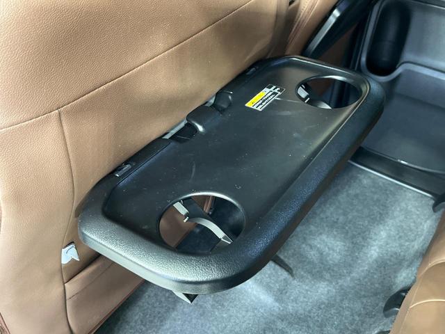 スペーシアカスタム ハイブリッドＸＳターボ　４ＷＤ　８インチナビ　両側電動スライドドア　全方位カメラ　セーフティサポート　アダプティブクルーズ　シートヒーター　ＬＥＤヘッド　ドライブレコーダー　ＥＴＣ　Ｂｌｕｅｔｏｏｔｈ再生　禁煙車（64枚目）