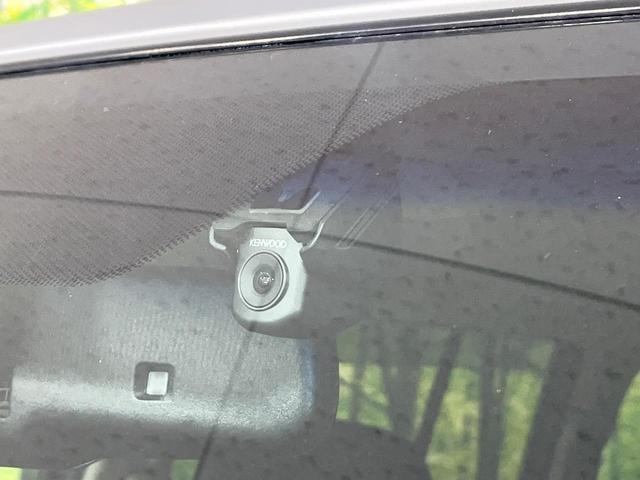 パジェロ ロング　エクシード　４ＷＤ　ディーゼルターボ　９インチナビ　バックカメラ　ロックフォードサウンドシステム　シートヒーター　７人乗り　ドライブレコーダー　ＥＴＣ　ＨＩＤヘッド　Ｂｌｕｅｔｏｏｔｈ再生　禁煙車（7枚目）