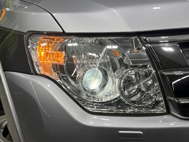 パジェロ ロング　エクシード　４ＷＤ　ディーゼルターボ　９インチナビ　バックカメラ　ロックフォードサウンドシステム　シートヒーター　７人乗り　ドライブレコーダー　ＥＴＣ　ＨＩＤヘッド　Ｂｌｕｅｔｏｏｔｈ再生　禁煙車（14枚目）