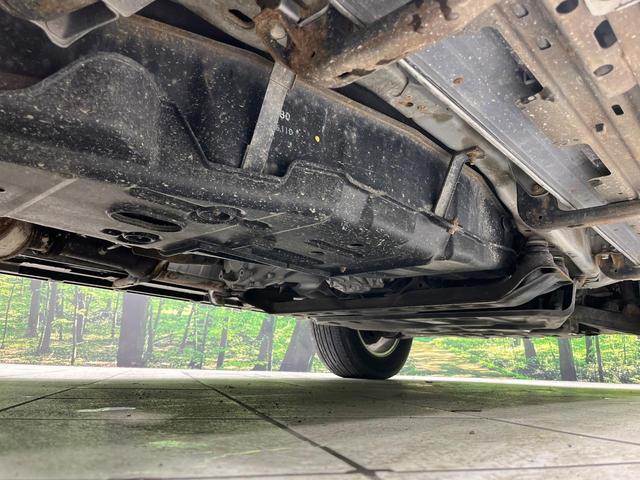 パジェロ ロング　エクシード　４ＷＤ　ディーゼルターボ　９インチナビ　バックカメラ　ロックフォードサウンドシステム　シートヒーター　７人乗り　ドライブレコーダー　ＥＴＣ　ＨＩＤヘッド　Ｂｌｕｅｔｏｏｔｈ再生　禁煙車（24枚目）