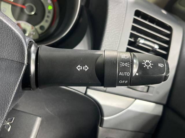 パジェロ ロング　エクシード　４ＷＤ　ディーゼルターボ　９インチナビ　バックカメラ　ロックフォードサウンドシステム　シートヒーター　７人乗り　ドライブレコーダー　ＥＴＣ　ＨＩＤヘッド　Ｂｌｕｅｔｏｏｔｈ再生　禁煙車（38枚目）