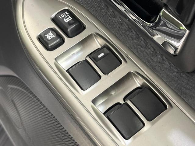 パジェロ ロング　エクシード　４ＷＤ　ディーゼルターボ　９インチナビ　バックカメラ　ロックフォードサウンドシステム　シートヒーター　７人乗り　ドライブレコーダー　ＥＴＣ　ＨＩＤヘッド　Ｂｌｕｅｔｏｏｔｈ再生　禁煙車（43枚目）