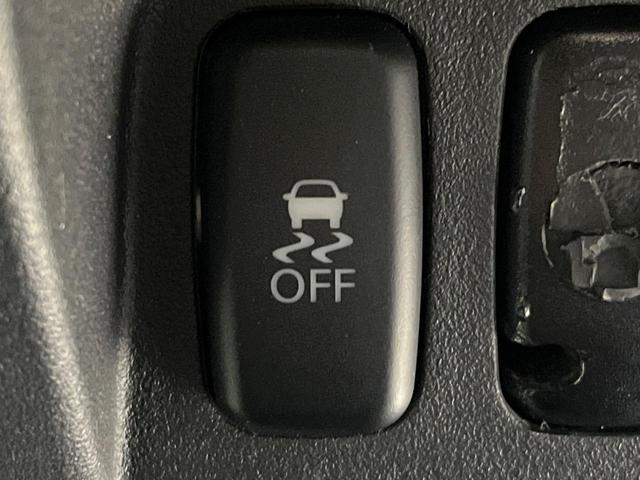 パジェロ ロング　エクシード　４ＷＤ　ディーゼルターボ　９インチナビ　バックカメラ　ロックフォードサウンドシステム　シートヒーター　７人乗り　ドライブレコーダー　ＥＴＣ　ＨＩＤヘッド　Ｂｌｕｅｔｏｏｔｈ再生　禁煙車（47枚目）