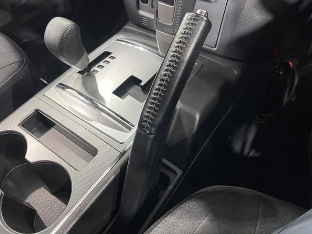 パジェロ ロング　エクシード　４ＷＤ　ディーゼルターボ　９インチナビ　バックカメラ　ロックフォードサウンドシステム　シートヒーター　７人乗り　ドライブレコーダー　ＥＴＣ　ＨＩＤヘッド　Ｂｌｕｅｔｏｏｔｈ再生　禁煙車（52枚目）