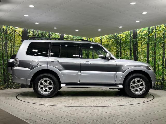 パジェロ ロング　エクシード　４ＷＤ　ディーゼルターボ　９インチナビ　バックカメラ　ロックフォードサウンドシステム　シートヒーター　７人乗り　ドライブレコーダー　ＥＴＣ　ＨＩＤヘッド　Ｂｌｕｅｔｏｏｔｈ再生　禁煙車（65枚目）