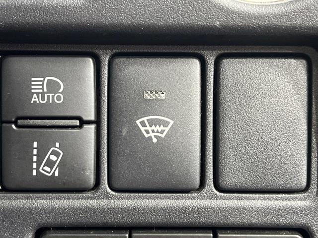 ヴォクシー ZS 4WD 両側電動スライド 9型BIG-X バックカメラ 寒冷地仕様 セーフティセンス 禁煙車 クリアランスソナー スマートキー LEDヘッド ETC クルーズコントロール オートマチックハイビーム(7枚目)