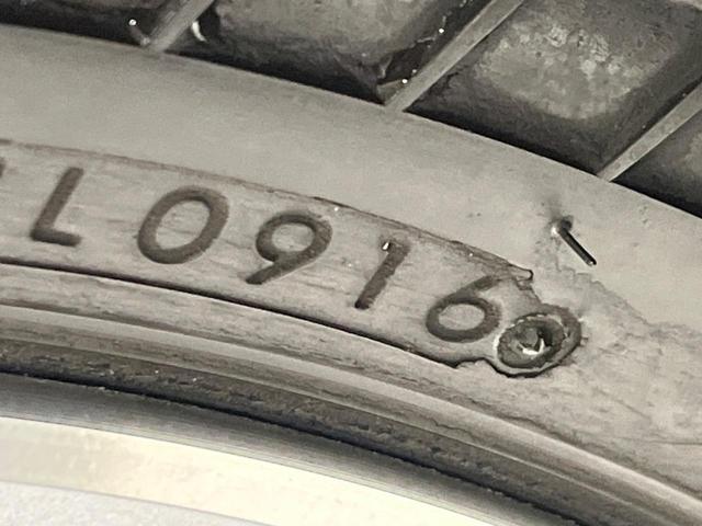 スカイライン ３５０ＧＴ　ＦＯＵＲ　ハイブリッド　４ＷＤ　禁煙車　純正コネクトナビ　Ｂｌｕｅｔｏｏｔｈ再生　バックカメラ　クルーズコントロール　パワーシート　ＥＴＣ　スマートキー　ＬＥＤヘッド　オートライト　純正１７インチアルミ（58枚目）