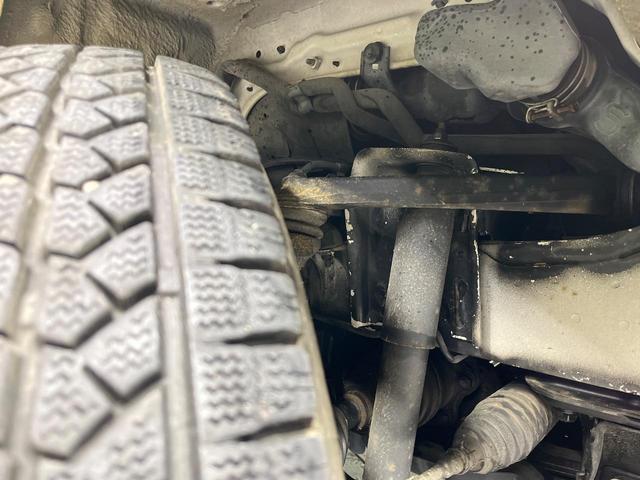 ハイエースバン ロングスーパーGL 4WD ベッドキット ターボ 純正ナビ バックカメラ 100V電源 禁煙車 ドラレコ ETC オートライト デュアルオートエアコン 純正15AW Bluetooth再生 DVD再生 フォグライト(63枚目)