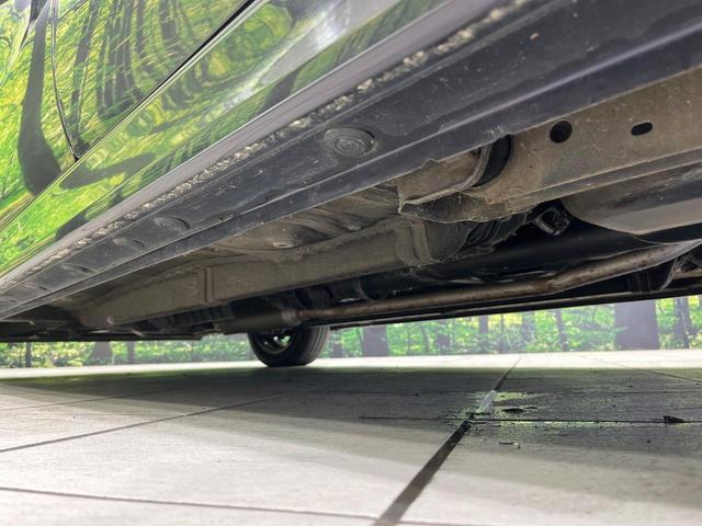 ステラ カスタムR スマートアシスト 4WD 衝突被害軽減システム 禁煙車 シートヒーター コーナーセンサー スマートキー LEDヘッドライト オートライト オートエアコン 純正14インチAW CD再生 ステアリングスイッチ LEDフォグ(24枚目)