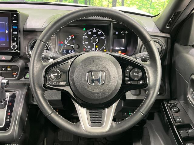 【純正革巻きステアリング】上質な革を使用することで、手にしっかり馴染みとても運転しやすいハンドルです♪