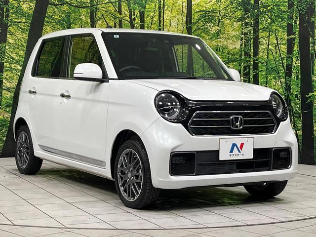 高透明度のガラス皮膜で撥水はもちろん、上質なツヤ・光沢を実現。紫外線や酸性雨から大切な愛車を保護し、色あせ・劣化を防止。「弾スプラッシュコート」、「弾プリミッサコート」からお選びいただけます。