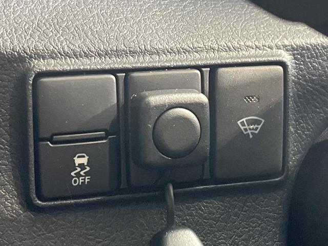 シエンタ G クエロ 4WD 純正9インチナビ 全方位カメラ 両側電動スライドドア セーフティセンス 寒冷地仕様 ステアリングヒーター シートヒーター LEDヘッド Bluetooth再生 ドライブレコーダー 禁煙車(5枚目)