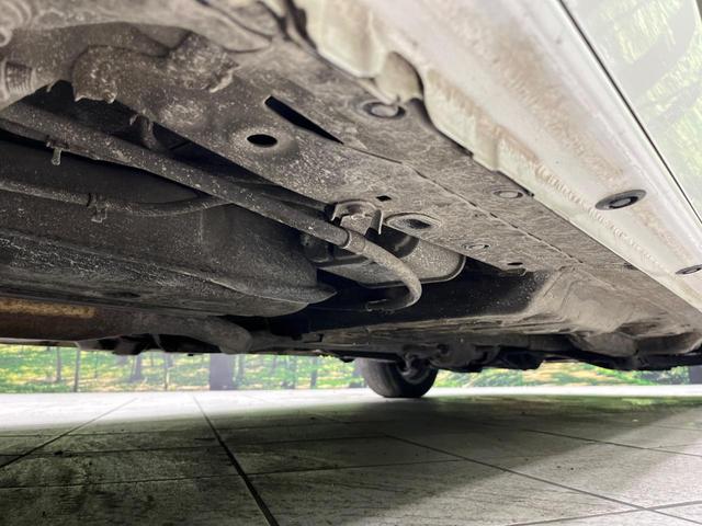 シエンタ G クエロ 4WD 純正9インチナビ 全方位カメラ 両側電動スライドドア セーフティセンス 寒冷地仕様 ステアリングヒーター シートヒーター LEDヘッド Bluetooth再生 ドライブレコーダー 禁煙車(24枚目)