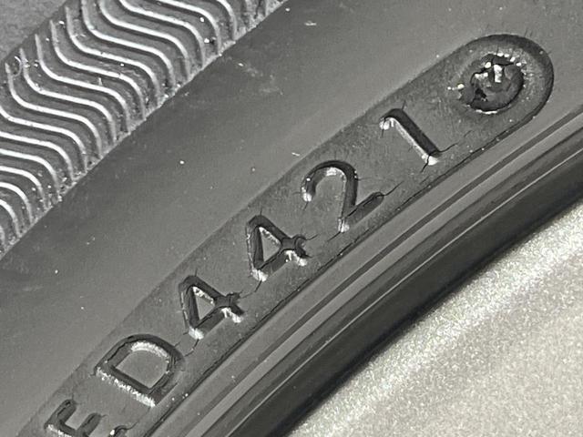 シエンタ G クエロ 4WD 純正9インチナビ 全方位カメラ 両側電動スライドドア セーフティセンス 寒冷地仕様 ステアリングヒーター シートヒーター LEDヘッド Bluetooth再生 ドライブレコーダー 禁煙車(34枚目)