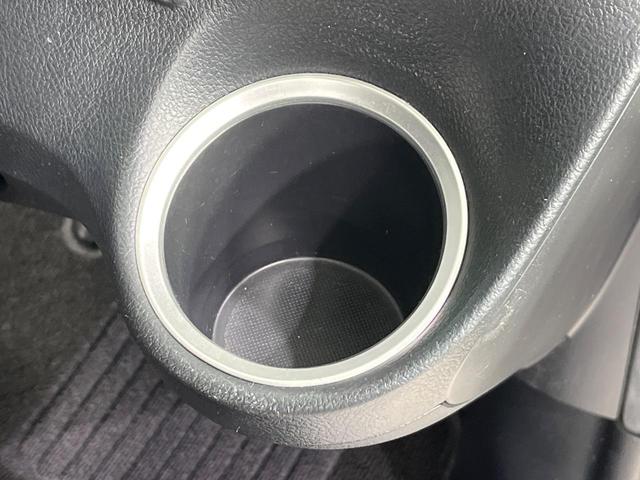 シエンタ G クエロ 4WD 純正9インチナビ 全方位カメラ 両側電動スライドドア セーフティセンス 寒冷地仕様 ステアリングヒーター シートヒーター LEDヘッド Bluetooth再生 ドライブレコーダー 禁煙車(54枚目)