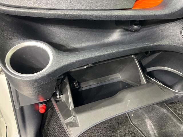 シエンタ G クエロ 4WD 純正9インチナビ 全方位カメラ 両側電動スライドドア セーフティセンス 寒冷地仕様 ステアリングヒーター シートヒーター LEDヘッド Bluetooth再生 ドライブレコーダー 禁煙車(57枚目)