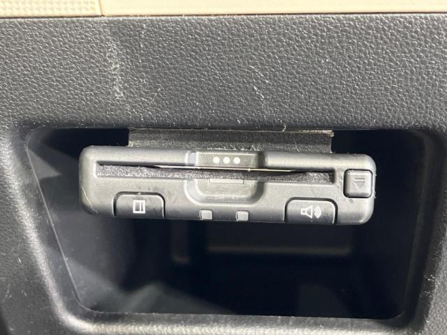 ムーヴキャンバス Ｇメイクアップ　ＳＡＩＩＩ　４ＷＤ　ＳＤナビ　バックカメラ　両側電動スライドドア　スマートアシスト　Ｂｌｕｅｔｏｏｔｈ再生　禁煙車　ＬＥＤヘッド　オートハイビーム　ドラレコ　ＥＴＣ　アイドリングストップ　ステアリングスイッチ（8枚目）