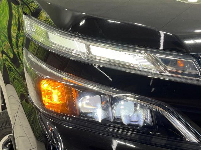 ヴォクシー ZS 煌III 4WD 9型SDナビ 両側電動スライドドア バックカメラ 寒冷地仕様 セーフティーセンス 禁煙車 コーナーセンサー スマートキー LEDヘッド ETC クルコン オートハイビーム オートエアコン(14枚目)