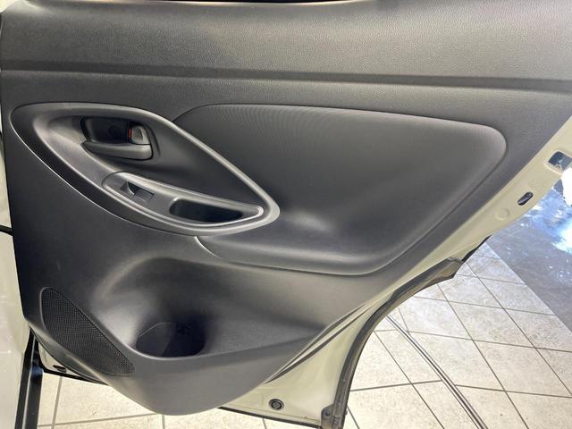 ヤリスクロス ハイブリッドZ 4WD 純正8型ナビ バックカメラ 寒冷地仕様 セーフティーセンス レーダークルーズ 禁煙車 パワーバックドア ドラレコ コーナーセンサー スマートキー LEDヘッド オートハイビーム(32枚目)