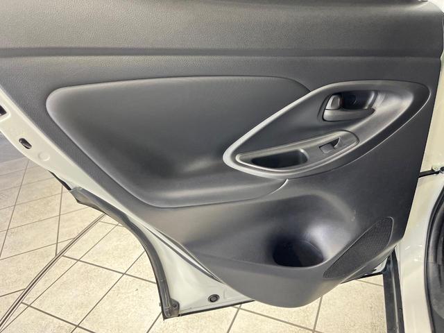 ヤリスクロス ハイブリッドZ 4WD 純正8型ナビ バックカメラ 寒冷地仕様 セーフティーセンス レーダークルーズ 禁煙車 パワーバックドア ドラレコ コーナーセンサー スマートキー LEDヘッド オートハイビーム(34枚目)