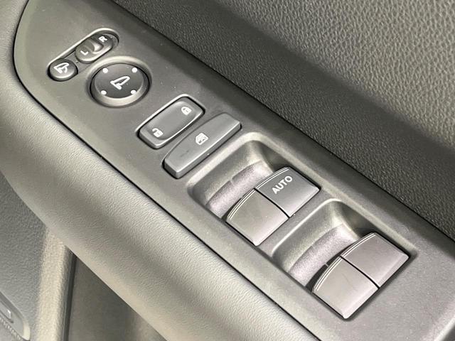 フリード e:HEVエアー EX 4WD 純正11.4型ナビ 全周囲カメラ 両側電動スライド ホンダセンシング アダプティブクルーズ 禁煙車 シートヒーター ドラレコ ETC LEDヘッド スマートキー オートマチックハイビーム(37枚目)