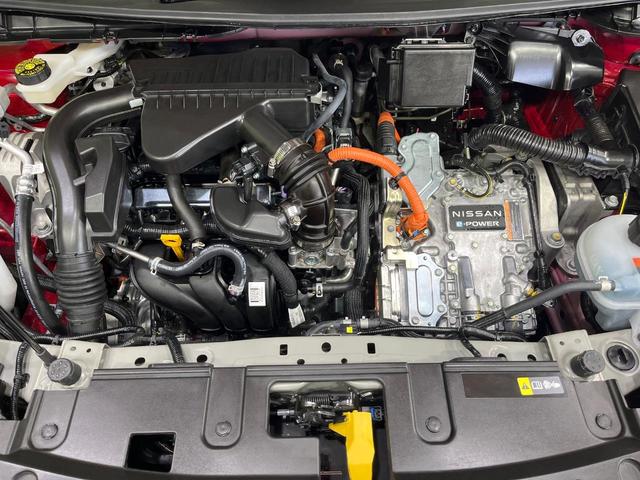 オーラ G FOUR 4WD 純正9インチナビ BOSEサウンド 全方位カメラ プロパイロット エマージェンシーブレーキ ドラレコ ETC LEDヘッド オートハイビーム シートヒーター ステアリングヒーター 禁煙車(20枚目)