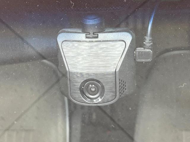 スペイド F クイーンII 4WD 禁煙車 純正SDナビ Bluetooth再生 電動スライドドア セーフティセンス オートハイビーム 車線逸脱警報 ドライブレコーダー ビルトインETC スマートキー(6枚目)