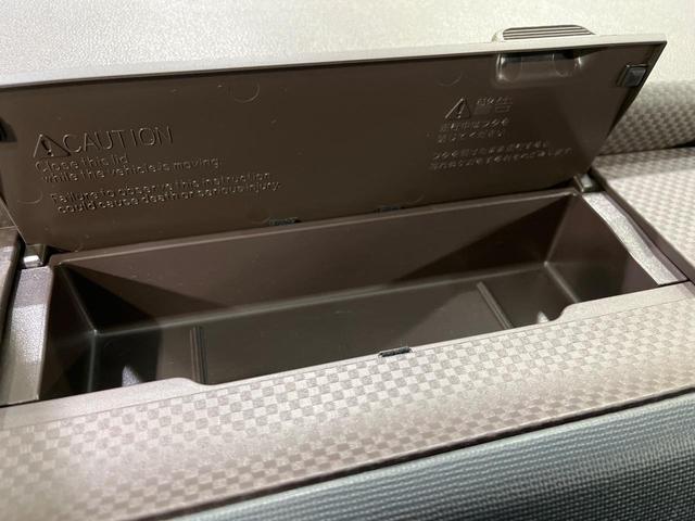 スペイド F クイーンII 4WD 禁煙車 純正SDナビ Bluetooth再生 電動スライドドア セーフティセンス オートハイビーム 車線逸脱警報 ドライブレコーダー ビルトインETC スマートキー(50枚目)