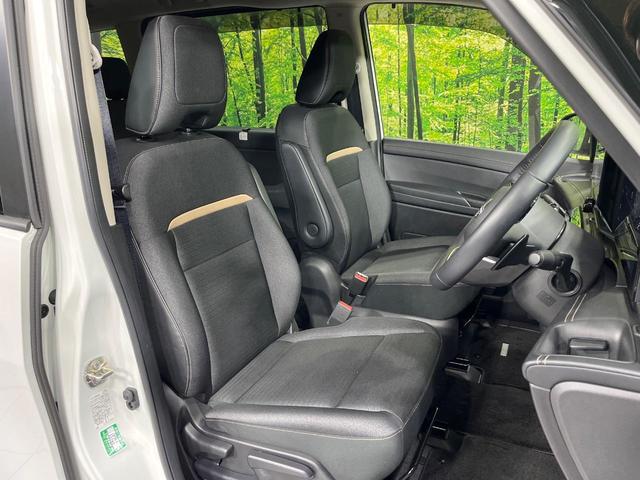 セレナ ハイウェイスターV 4WD 純正12.3インチナビ フリップダウンモニター 全方位カメラ 両側電動スライドドア エマージェンシーブレーキ プロパイロット インテリジェントルームミラー 禁煙車 ETC2.0(9枚目)