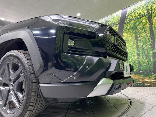 RAV4 ハイブリッドアドベンチャー 4WD TRDエアロ 純正10.5型ナビ 全方位カメラ 寒冷地仕様 パワーバックドア デジタルインナーミラー BSM セーフティセンス レーダークルーズ シートヒーター シートベンチレーション 禁煙車(3枚目)