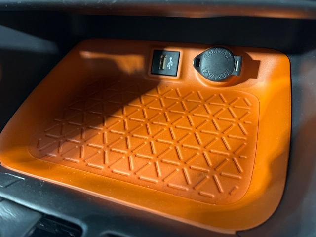 RAV4 ハイブリッドアドベンチャー 4WD TRDエアロ 純正10.5型ナビ 全方位カメラ 寒冷地仕様 パワーバックドア デジタルインナーミラー BSM セーフティセンス レーダークルーズ シートヒーター シートベンチレーション 禁煙車(65枚目)