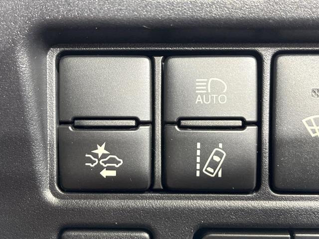 ヴォクシー ZS 4WD BIG-X11インチナビ 後席モニター 両側電動スライド 寒冷地仕様 セーフティセンス バックカメラ 禁煙車 LEDヘッド スマートキー ETC オートマチックハイビーム オートライト(7枚目)