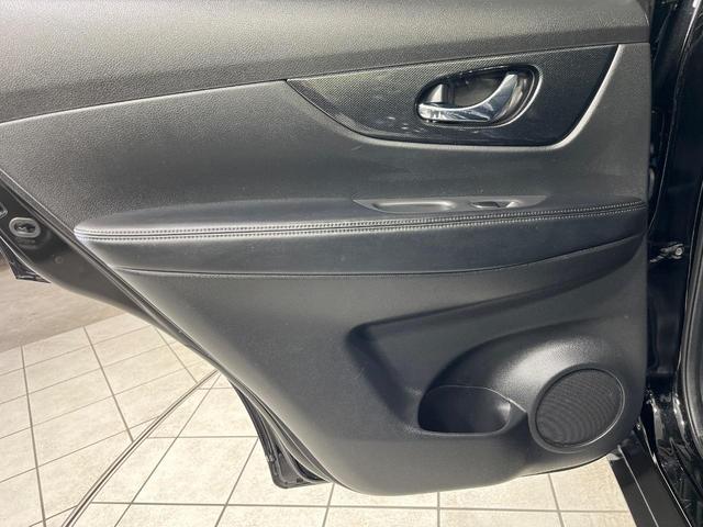 エクストレイル 20X エマージェンシーブレーキパッケージ 4WD 純正SDナビ アラウンドビューモニター エマージェンシーブレーキ 禁煙車 クリアランスソナー クルーズコントロール ETC スマートキー LEDヘッド オートライト デュアルエアコン(35枚目)