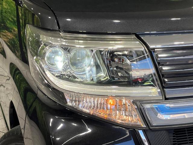 【ＬＥＤヘッドライト】悪天候や夜間走行時も良好な視界を確保し安心して運転できる高輝度ＬＥＤヘッドライトを装備！点灯速度が早く、消費電力も抑えられています。