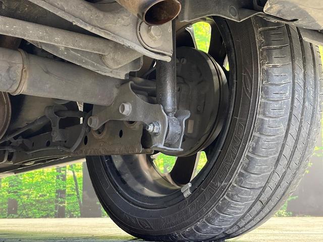 お車を安心してお乗りいただく為には、足回りの定期点検が欠かせません。サービスサポート（有償保証）では無料点検もご提供しており、安心のカーライフをお過ごしいただけるサポート体制が整っています。