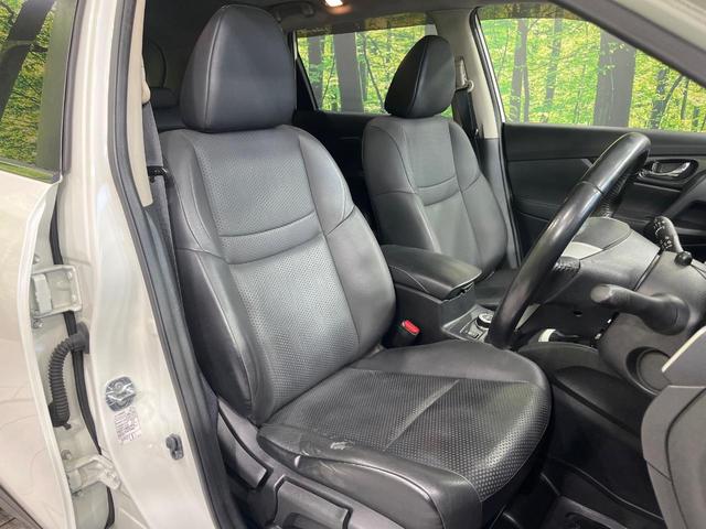 エクストレイル ２０Ｘ　ハイブリッド　エマージェンシーブレーキＰ　４ＷＤ　サンルーフ　純正ナビ　バックカメラ　衝突軽減装置　パワーバックドア　シートヒーター　ＥＴＣ　ＬＥＤヘッド　オートライト　スマートキー　オートエアコン　１７インチアルミホイール　禁煙車（9枚目）