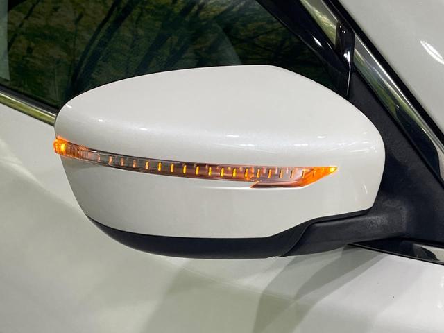 エクストレイル ２０Ｘ　ハイブリッド　エマージェンシーブレーキＰ　４ＷＤ　サンルーフ　純正ナビ　バックカメラ　衝突軽減装置　パワーバックドア　シートヒーター　ＥＴＣ　ＬＥＤヘッド　オートライト　スマートキー　オートエアコン　１７インチアルミホイール　禁煙車（45枚目）