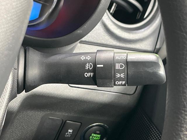 ムーヴ カスタム　Ｘ　ＳＡ　４ＷＤ　ＨＤＤナビ　スマートアシスト　禁煙車　スマートキー　ＬＥＤヘッド　純正１４インチアルミ　オートライト　オートエアコン　ＣＤ　ＤＶＤ再生　地デジ　アイドリングストップ（7枚目）