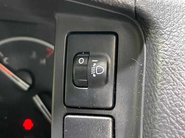 ハイエースバン ロングスーパーＧＬ　４ＷＤ　両側電動ドア　純正ＳＤナビ　１００Ｖ電源　禁煙車　スマートキー　ビルトインＥＴＣ　オートハイビーム　オートエアコン　純正１５インチアルミ　Ｂｌｕｅｔｏｏｔｈ　ＣＤ　ＤＶＤ再生（35枚目）